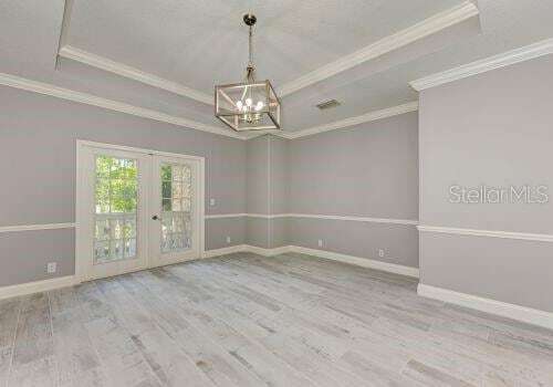 Building Photo - 1648 Bayshore Dr