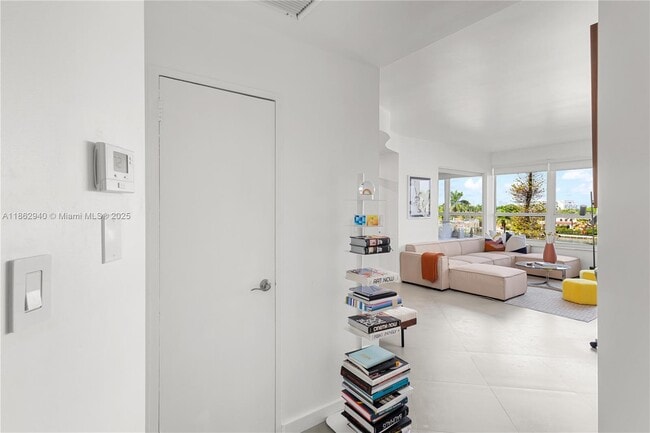 Building Photo - 4925 Collins Ave