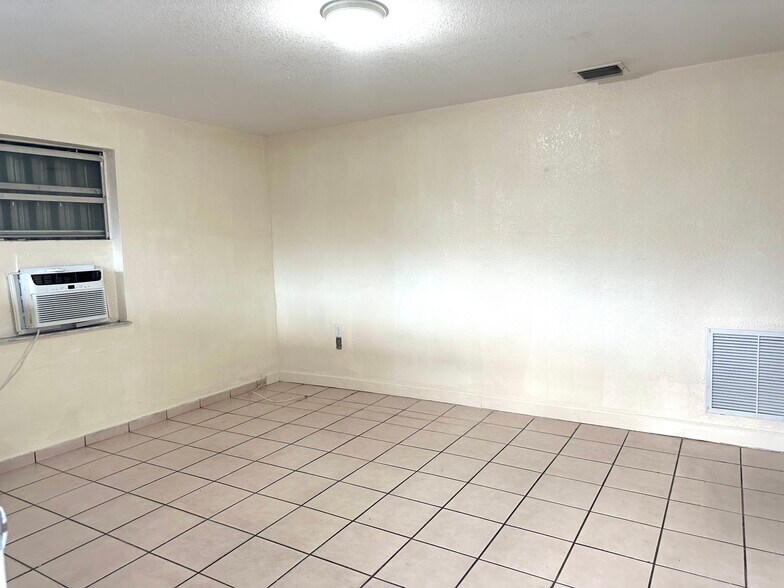 Building Photo - 4763 NW 3rd St