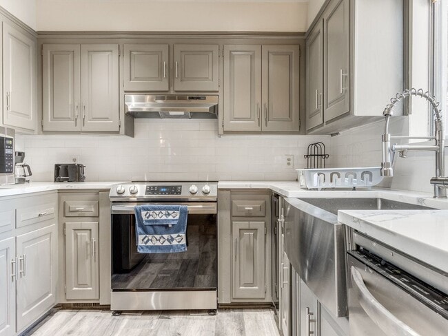 Building Photo - Mid-Term Rental in Glenbrook Addition, Nic...