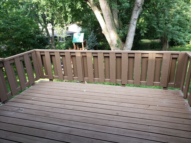 Building Photo - 3 Bed 2 Bath Spacious home!