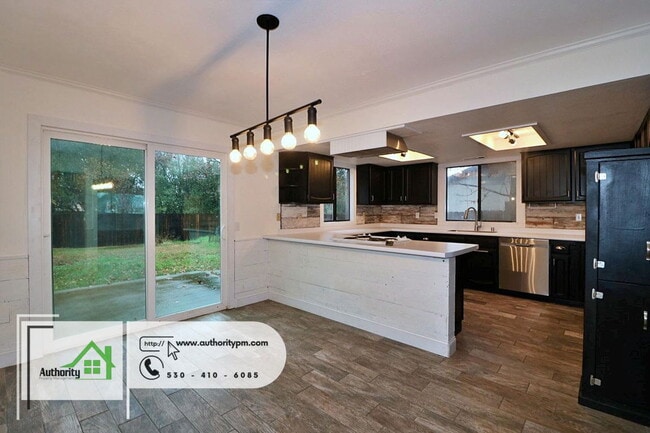 Building Photo - 1232 Hawthorne Ave