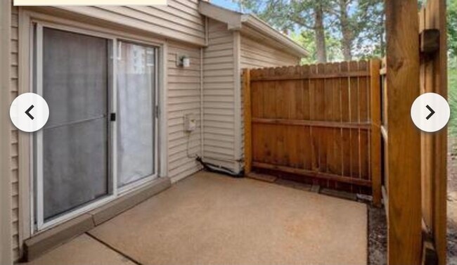 Building Photo - 1558 Swallow Dr