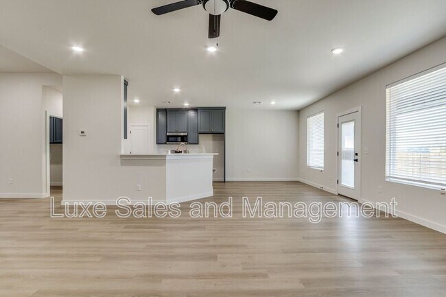 Building Photo - 8305 NW 163rd Ter