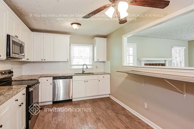 Building Photo - 2433 Westland Way