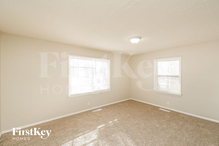 Building Photo - 8308 E 35th Pl