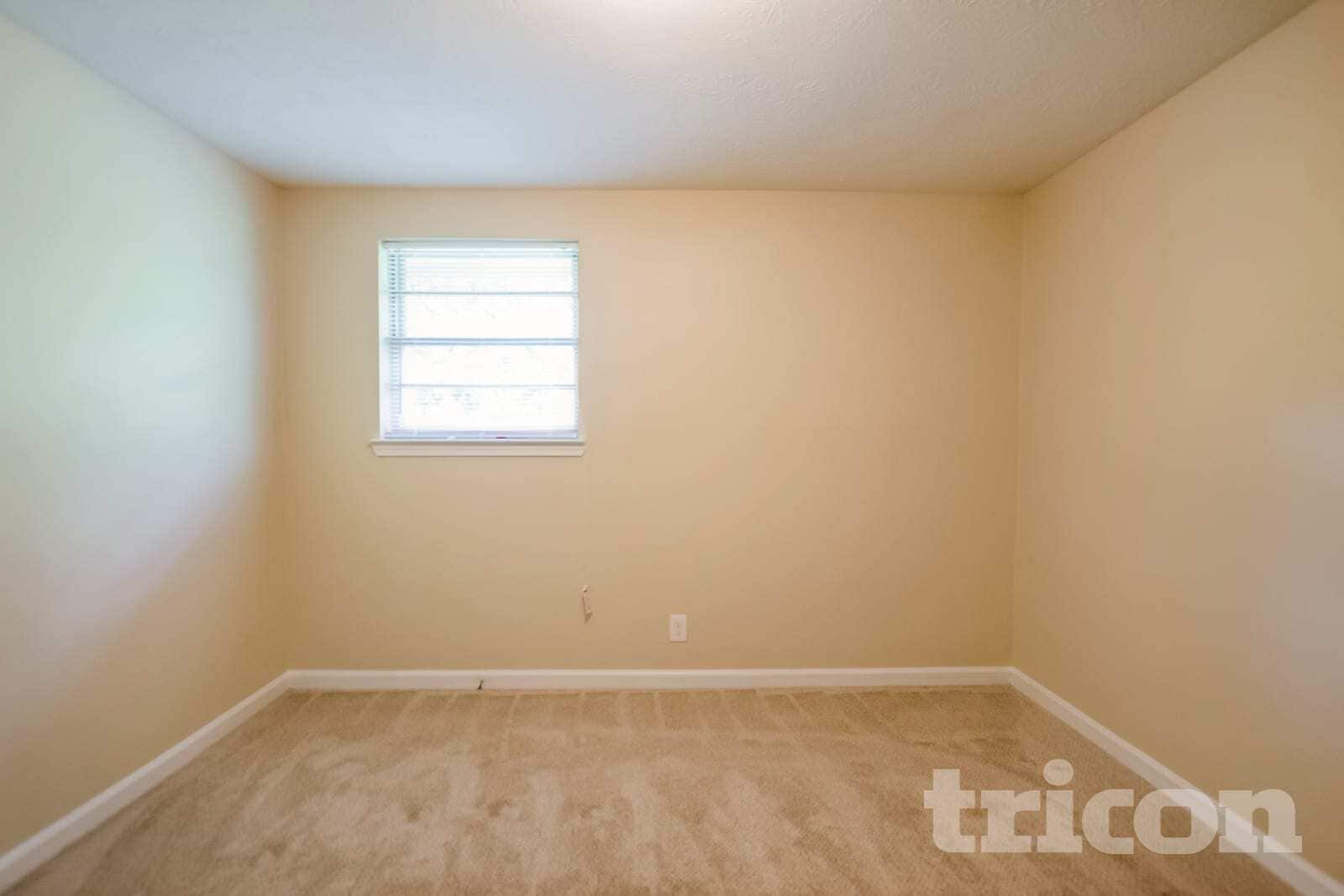 Building Photo - 6360 Pine Frost Dr