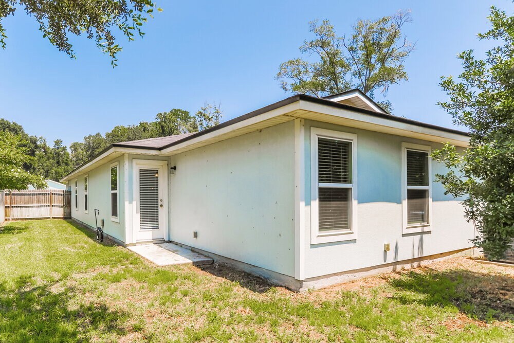 Building Photo - 8218 Highfield Ave