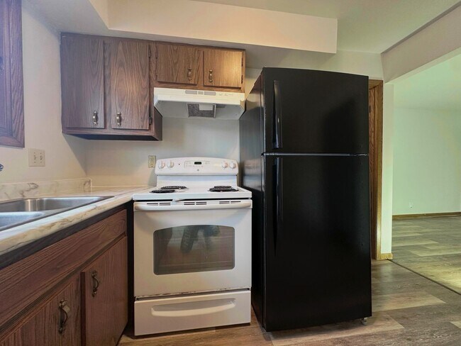 Building Photo - 903 Genrich St