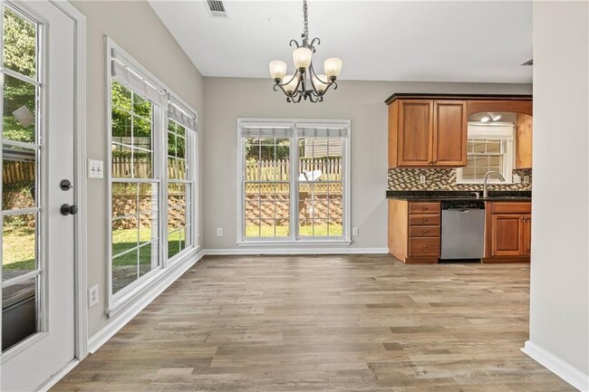 Building Photo - 2878 Calhoun Square