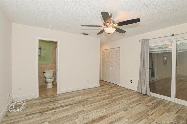 Building Photo - 1365 SW Gastador Ave