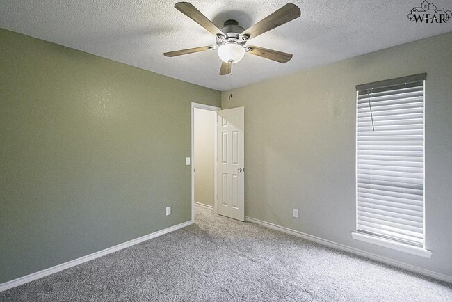 Building Photo - 4850 Tortuga Trail