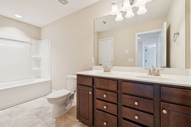 Building Photo - Sparkling clean 4 bedroom home in Spring H...