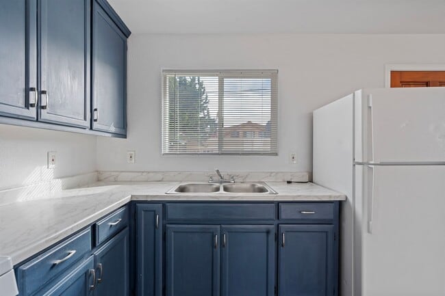 Building Photo - Adorable 1 Bedroom Unit!