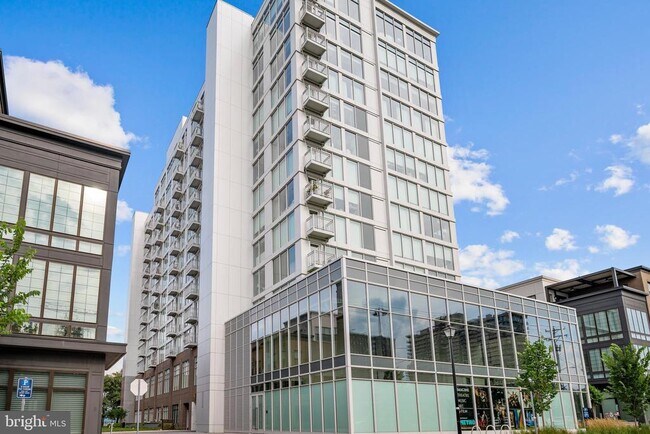 Building Photo - 925 N Fairfax St