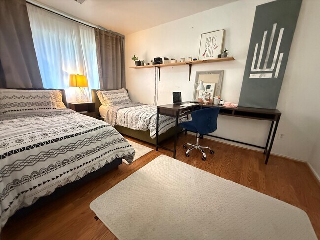 Building Photo - 6402 Frosty Brook Dr