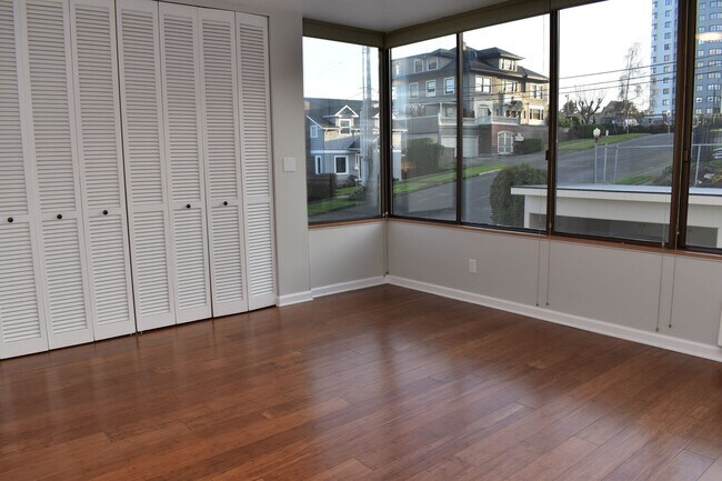 Building Photo - Stadium District Condo with Views of Comme...