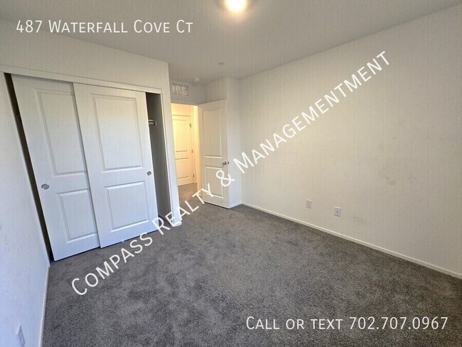 Building Photo - 487 Waterfall Cv Ct