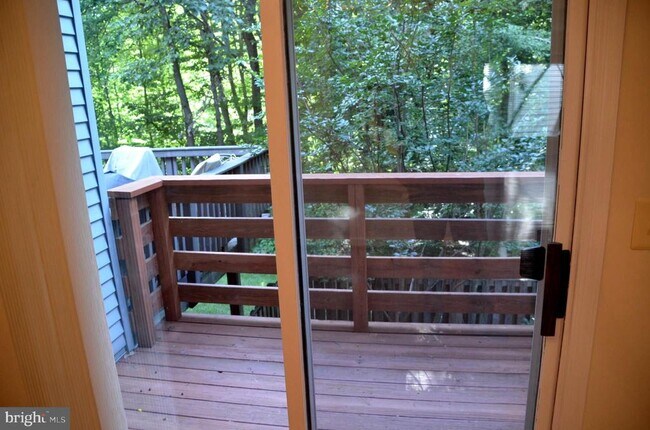 Building Photo - 6086 Joust Ln