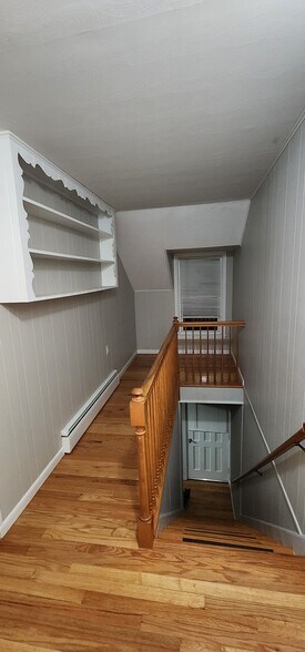 Building Photo - 4044 Pine St