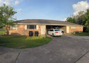Building Photo - 610 County Rd 157