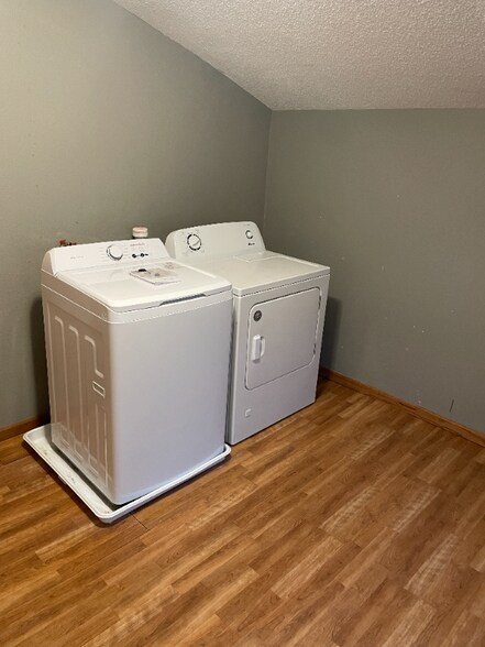 Building Photo - 917 Liberty St