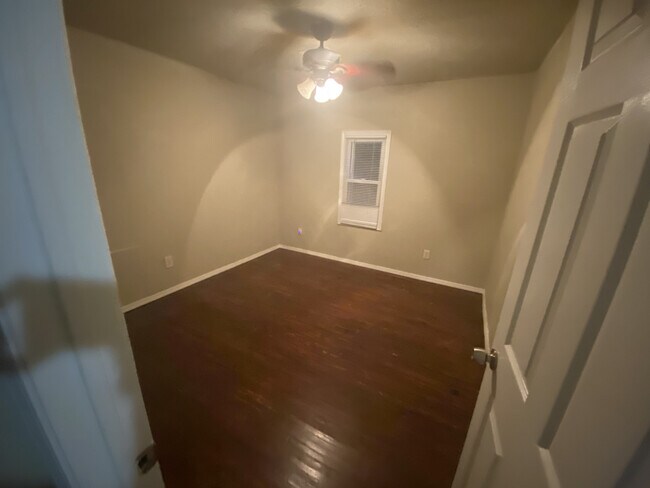 Building Photo - North Tulsa Home