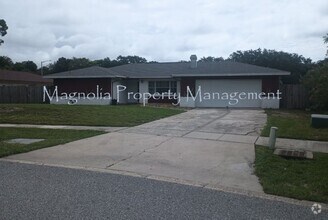 Building Photo - Dr. Phillips 4 Bedroom 2 Bathroom,