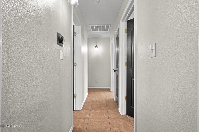 Building Photo - 11929 Mesquite Rock Dr