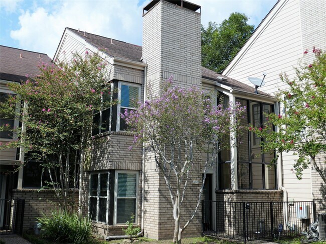 Building Photo - 4907 Feagan St