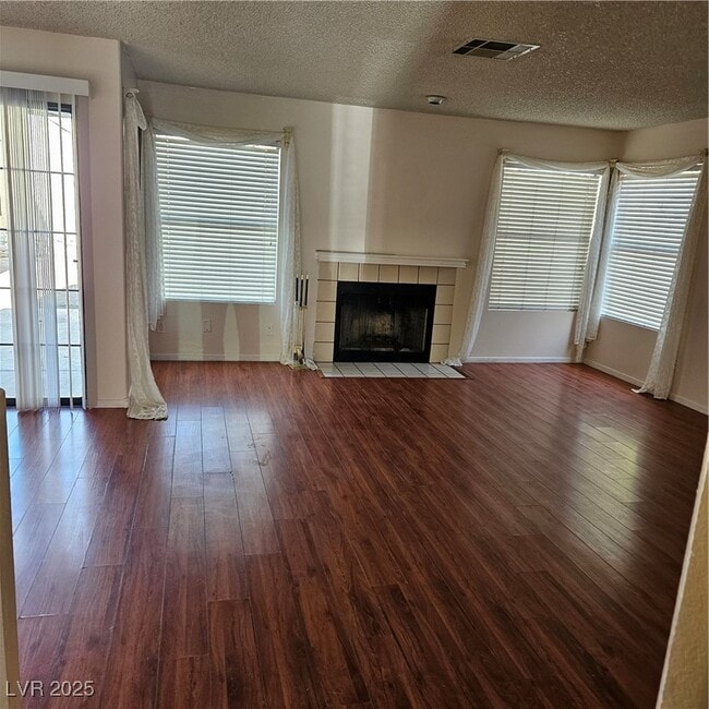 Building Photo - 9516 Wooden Pier Way