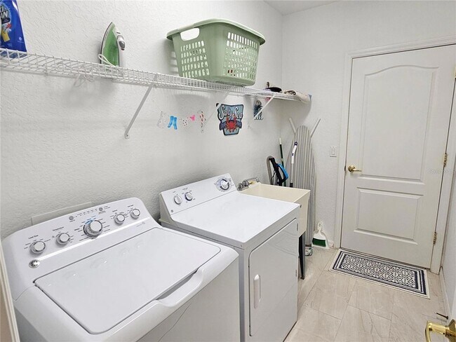 Building Photo - 4332 Nizza Ct