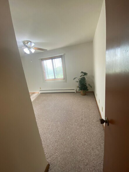 Building Photo - W151S7043 Cornell Cir