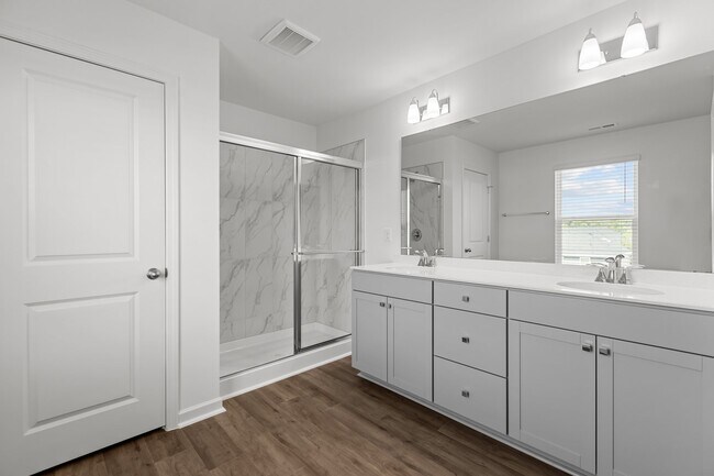 Building Photo - 2138 Rockface Wy