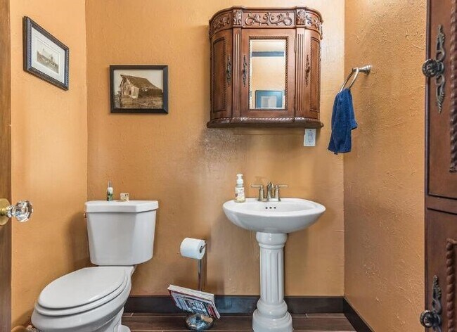 Building Photo - 9307 Santa Lucia Rd