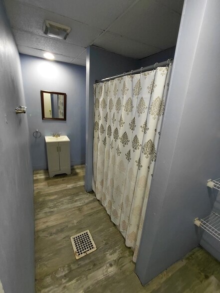 Building Photo - 16 Goethe St