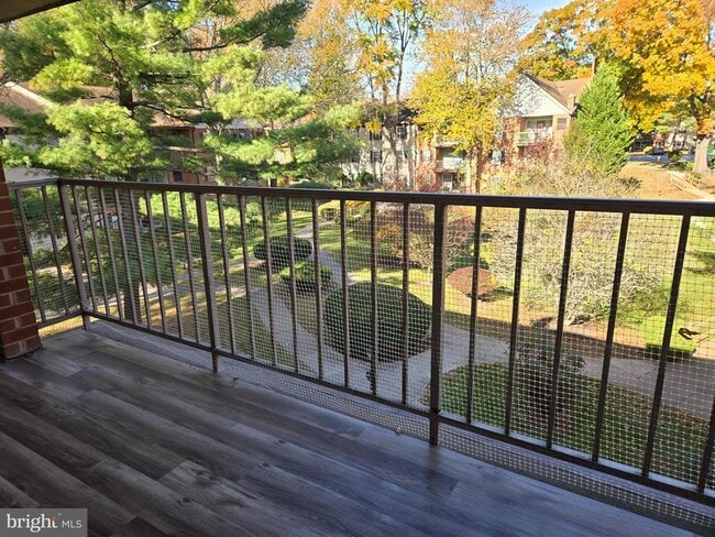 Building Photo - 172 Drummers Ln