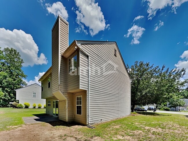 Building Photo - 1626 Sparrow Wood Ln SW