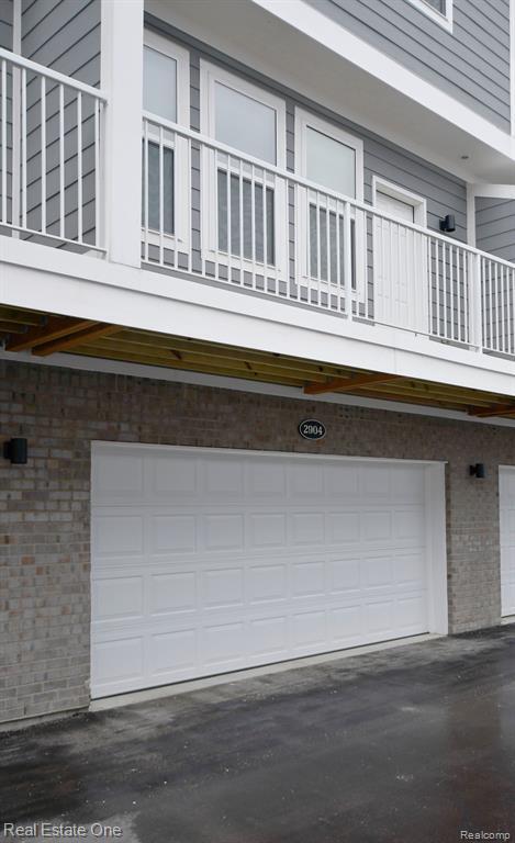 Building Photo - 2904 Zana Dr