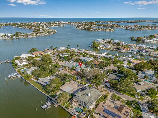 Building Photo - 4495 Clearwater Harbor Dr
