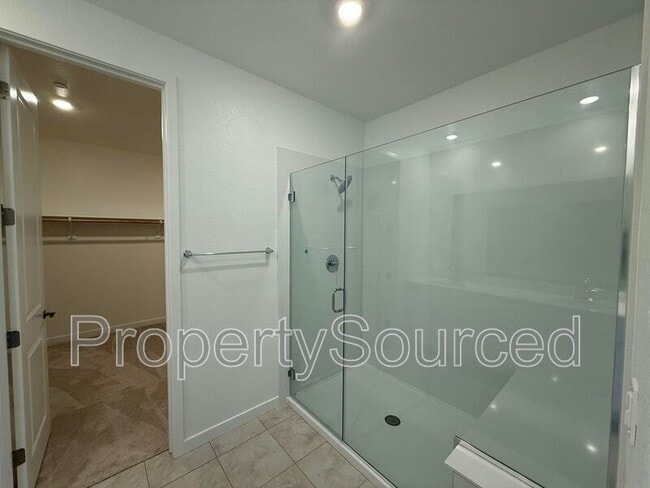 Building Photo - 1753 Lacey Ave