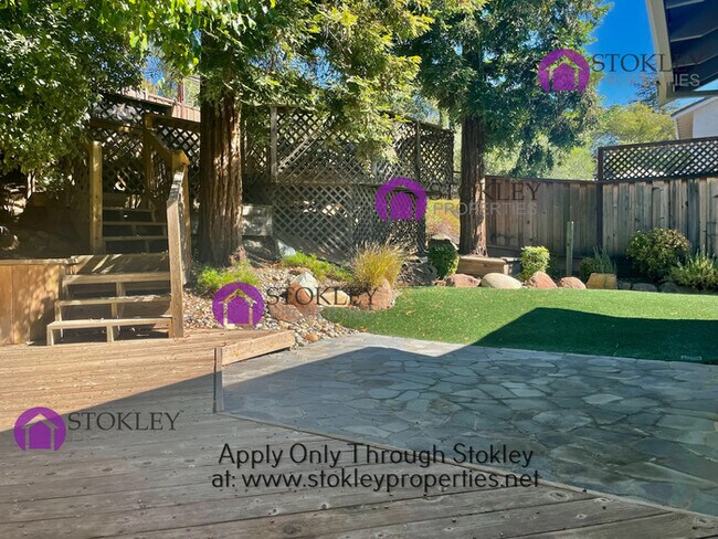 Building Photo - 538 Mesa Verde Pl