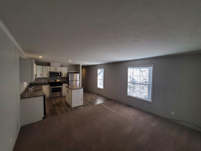 Building Photo - 36 Canary Hill Dr