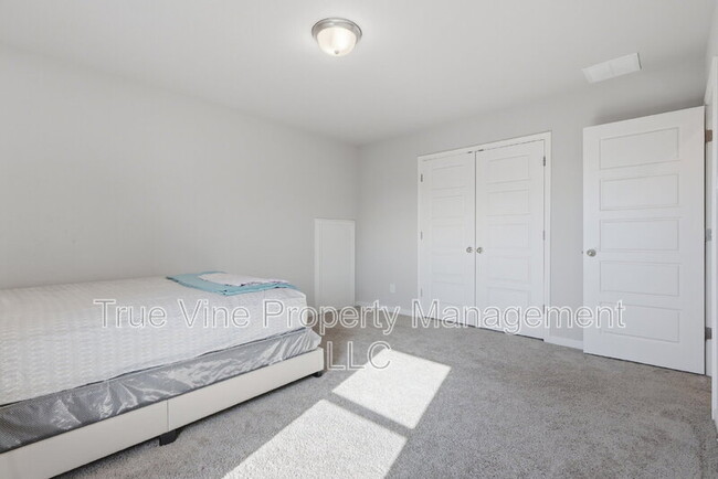 Building Photo - 12108 Icon Rdg