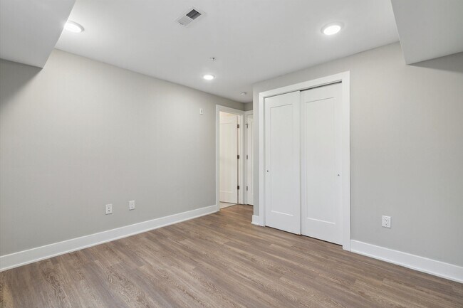 Building Photo - 1511 N 17th St