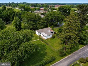 Building Photo - 40 Reeceville Rd