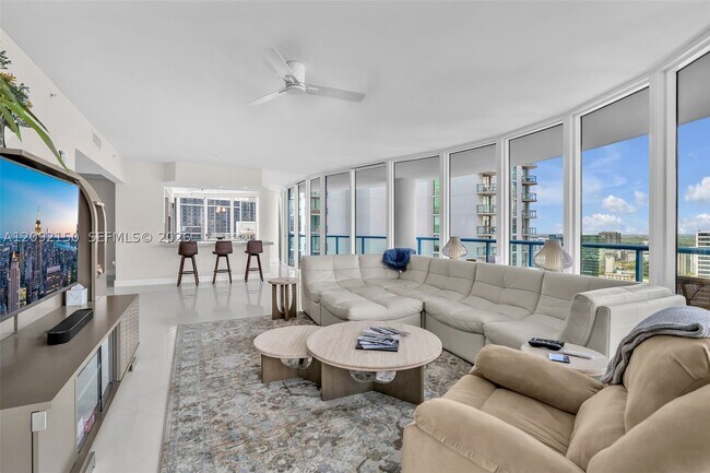 Building Photo - 333 Las Olas Way