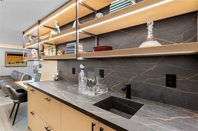 Building Photo - 2301 Collins Ave