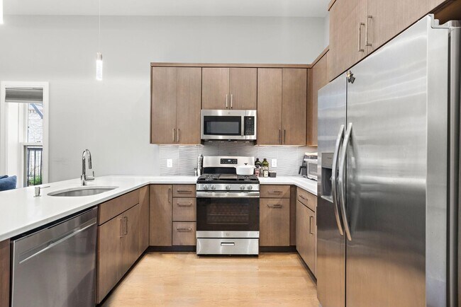 Building Photo - 56 3rd St