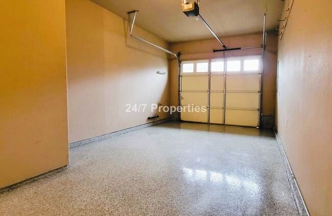 Building Photo - The Perfect 3 BD | 2.5 BA Home in Oregon C...